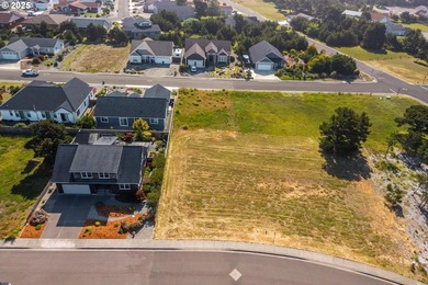 Imagine your ideal coastal retreat on this exceptional .15-acre - photo 5