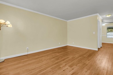 Welcome to your dream home! This beautifully renovated - photo 13