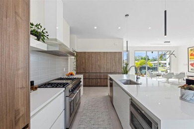 This Stunning Belleair Home has Hollywood Hills written all over - photo 13