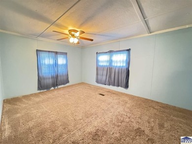 Looking for Lake life? This well-groomed 2-bedroom, 1.5 bathroom - photo 14