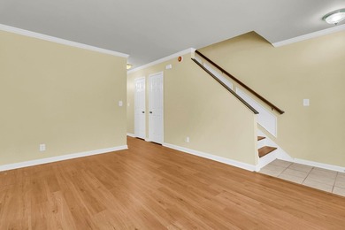 Welcome to your dream home! This beautifully renovated - photo 17