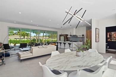 This Stunning Belleair Home has Hollywood Hills written all over - photo 17