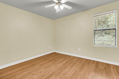 Welcome to your dream home! This beautifully renovated - photo 19