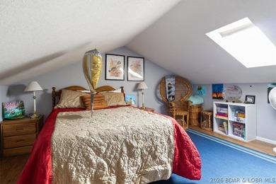 Incredible views and a 14x36 boat slip! Top-floor 3BR/2BA condo - photo 20