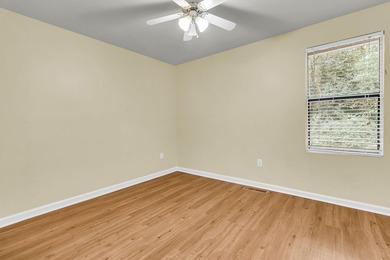 Welcome to your dream home! This beautifully renovated - photo 20