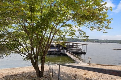 Incredible views and a 14x36 boat slip! Top-floor 3BR/2BA condo - photo 25