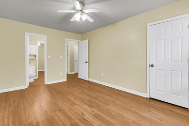 Welcome to your dream home! This beautifully renovated - photo 25
