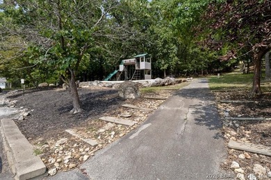 Incredible views and a 14x36 boat slip! Top-floor 3BR/2BA condo - photo 31
