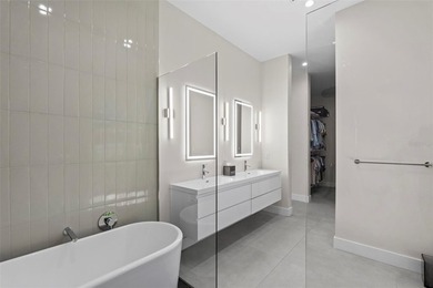 This Stunning Belleair Home has Hollywood Hills written all over - photo 36