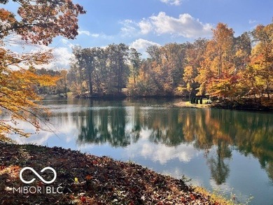 Foxcliff Lakes Home Sale Pending in Martinsville Indiana