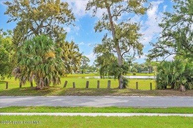 NEW CUSTOM-BUILT HOME with CITY WATER & SEWER. Nestled on a - photo 2
