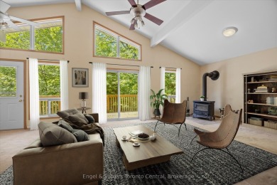 Lake Home For Sale in Seguin,