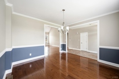 Sophisticated brick home, like new (built in 2020), sure to - photo 18