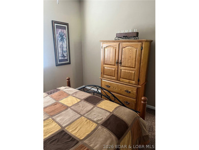 Beautiful well maintained lake condo. 3 bedroom and 2 baths - photo 19