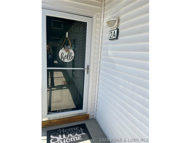 Beautiful well maintained lake condo. 3 bedroom and 2 baths - photo 30