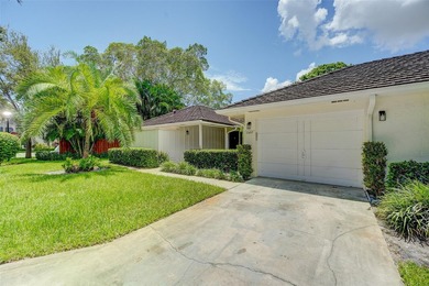 An exceptionally remodeled 2 bedroom 2 bathroom villa in the - photo 34