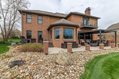 Welcome to an extraordinary, fully reimagined Colonial estate in - photo 41