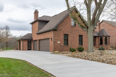 Welcome to an extraordinary, fully reimagined Colonial estate in - photo 45