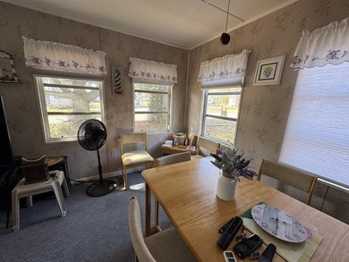 Corner lot in popular Trails End. Includes camper and addition - photo 3