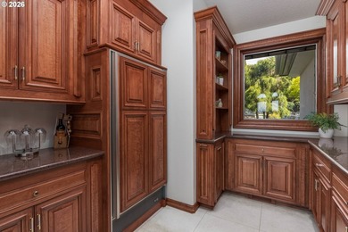 Experience the pinnacle of luxury in this custom-built estate - photo 15