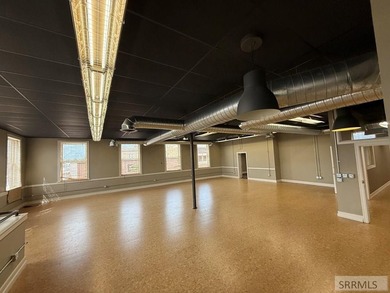ntroducing a prime retail investment opportunity in Idaho Falls - photo 19
