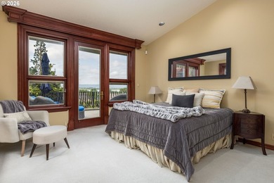 Experience the pinnacle of luxury in this custom-built estate - photo 21
