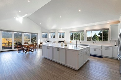 Overlooking the fairways of Mission Bay with sweeping views of - photo 22