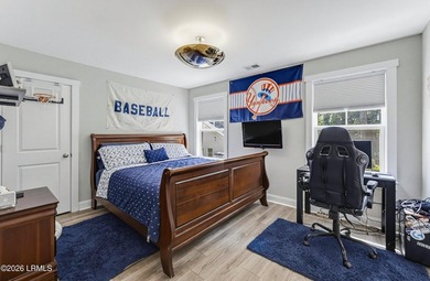 Beautifully set on a private, wooded lot in the sought-after - photo 33
