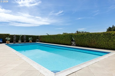 Experience the pinnacle of luxury in this custom-built estate - photo 38
