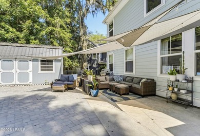 Beautifully set on a private, wooded lot in the sought-after - photo 39