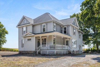 Lake Home For Sale in Ottawa, Illinois