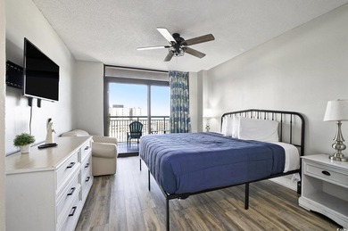 Welcome to this stunning 3-bedroom, 2-bathroom ocean-view condo - photo 14