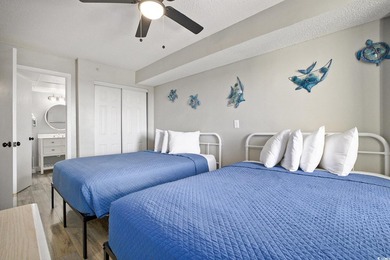 Welcome to this stunning 3-bedroom, 2-bathroom ocean-view condo - photo 26