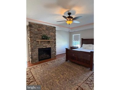 Nestled within the peaceful Ridgefield Estates, this exquisite - photo 35