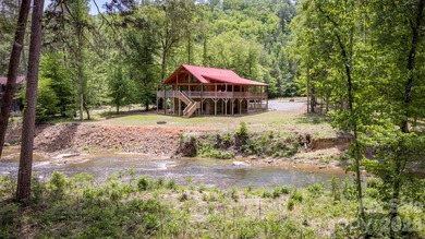 RIVERFRONT LOG HOME IN LAKE LURE, NC. Built in 2022, this 3358 - photo 48
