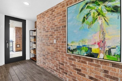 EXPANSIVE GULF VIEWS. LUXURIOUS ASTHETIC. TWO PRIVATE PATIOS - photo 4