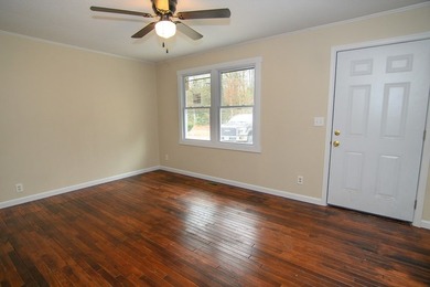 This 3 bedroom home is not only an affordable purchase but a - photo 4