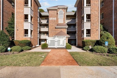 Lake Condo For Sale in Virginia Beach, Virginia