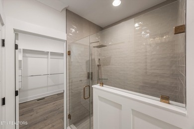 Like-New Custom Home with One-Level Living + Premium Outdoor - photo 21