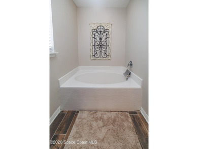 The deal you kept waiting for? You just found it! This spacious - photo 21