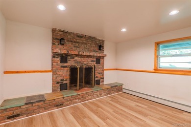 Welcome to 18 Sheryl Lane, a spacious raised ranch nestled on a - photo 25