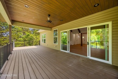 Like-New Custom Home with One-Level Living + Premium Outdoor - photo 32