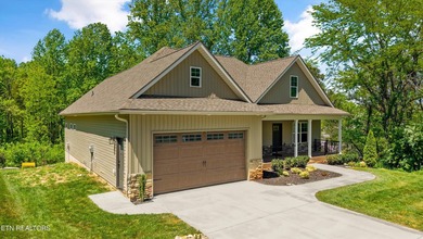 Like-New Custom Home with One-Level Living + Premium Outdoor - photo 41
