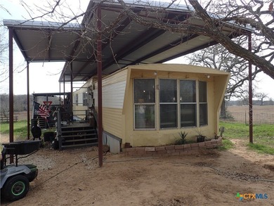 (private lake, pond, creek) Home For Sale in Dale Texas