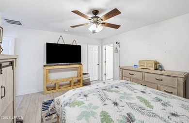 MAJOR PRICE REDUCTION! This home has been remodeled and updated - photo 16