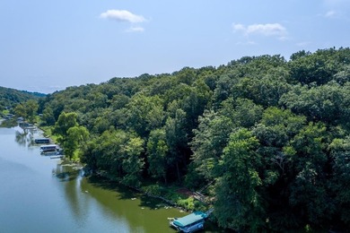 Discover the ultimate waterfront retreat you've been dreaming - photo 19