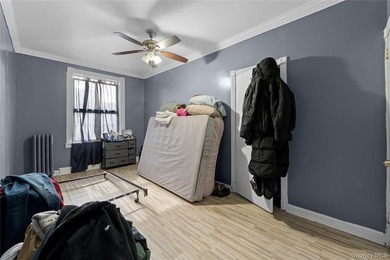 Affordable HDFC Junior 4, 1-bedroom co-op in Highbridge, priced - photo 8