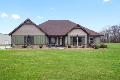 (private lake, pond, creek) Home For Sale in Detroit Texas