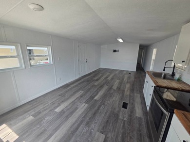 Welcome to this well-maintained2 bedroom, 1 bathroom - photo 8
