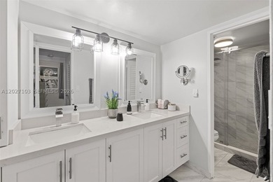 Enjoy oceanfront living on prestigious Millionaire's Row. This - photo 11